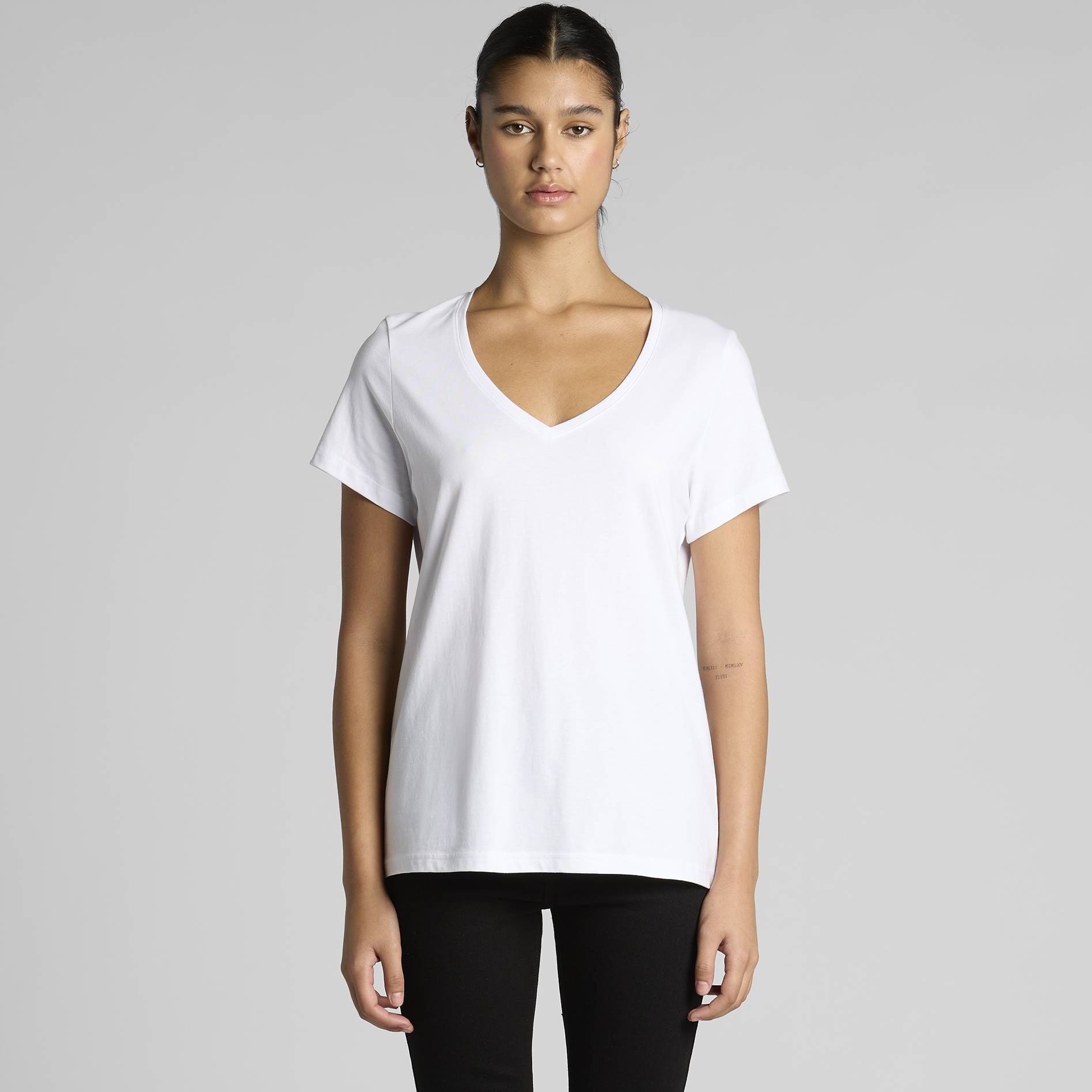 AS Colour 4023 Wo’s Maple V-Neck Tee