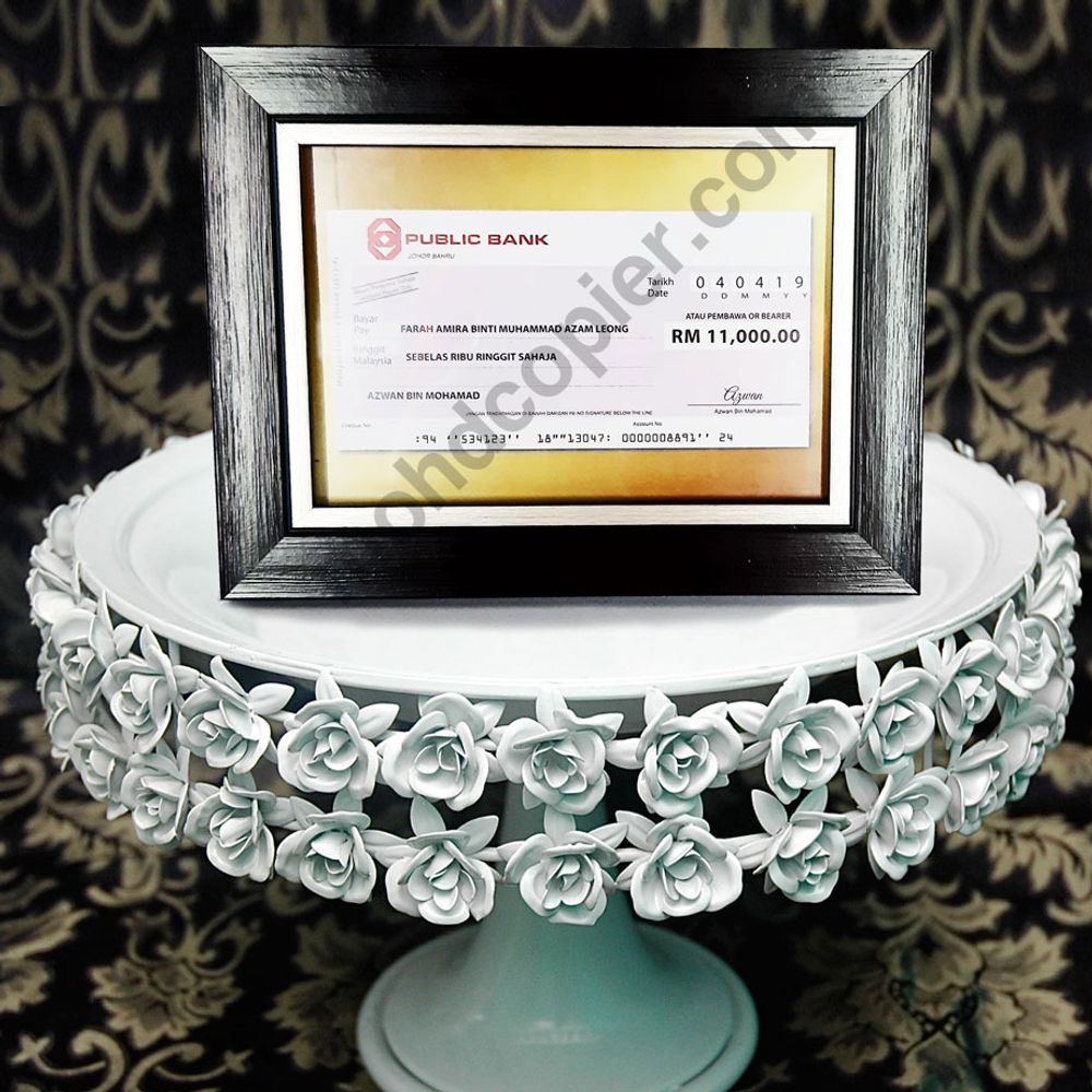 Replika Cek Hantaran Berbingkai 7