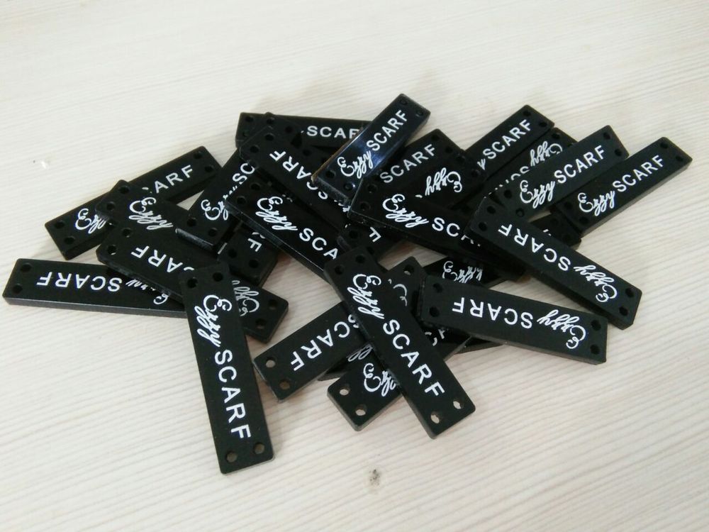 Hijab Label Acrylic Black 3