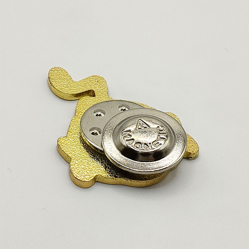 Pin Truk Enamel Magnet D1 3