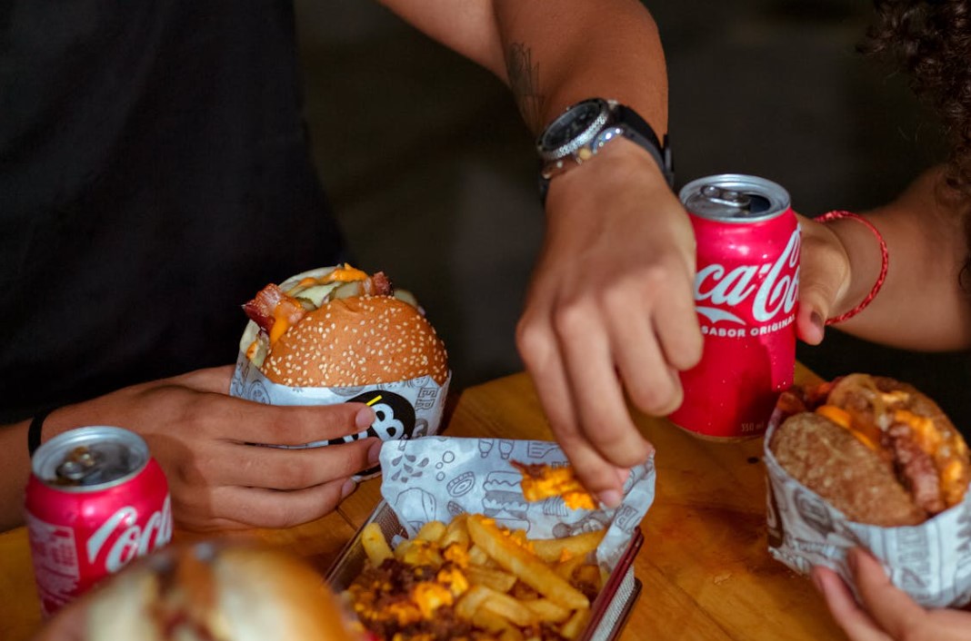 Premium takeaway box with custom greaseproof paper interior