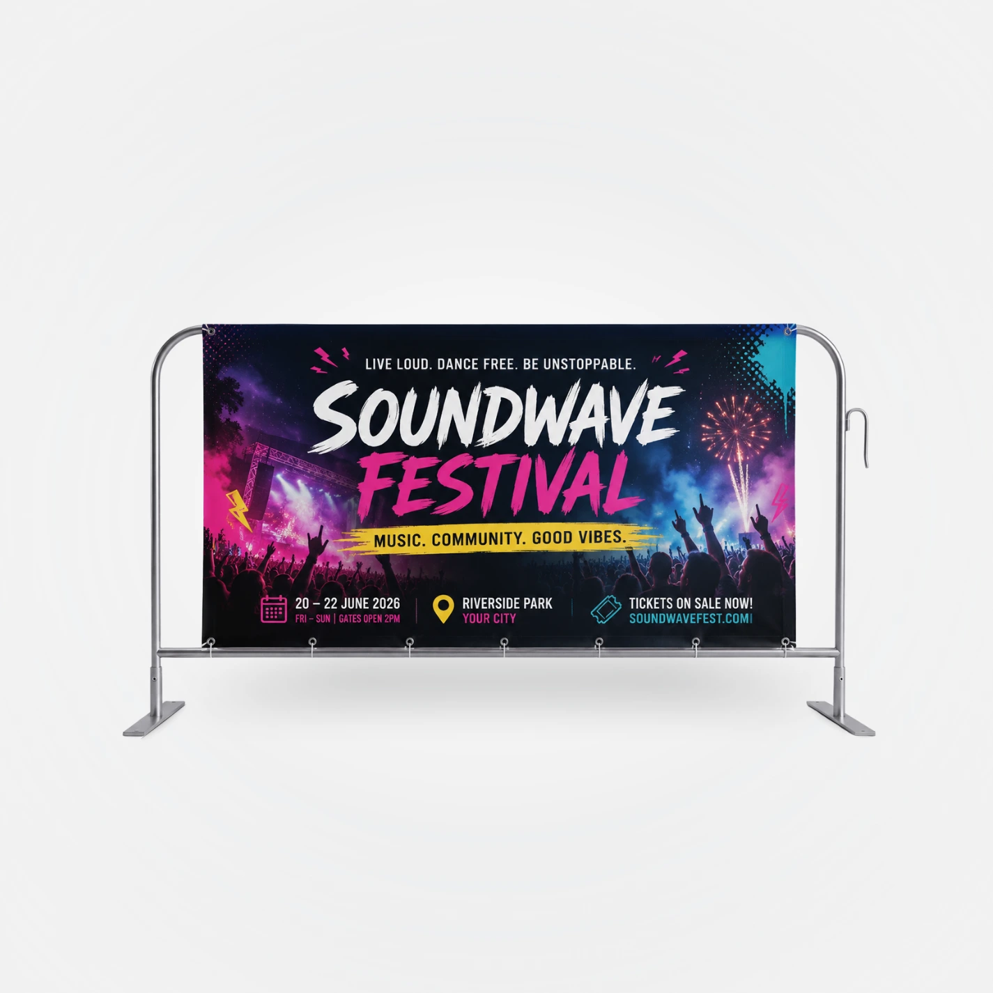https://d3pyarv4eotqu4.cloudfront.net/tbconprin/images/product/Crowd_Control_Barrier_-_Banners_-_Double_Sided_-_Music_Festival_03003406202608.webp